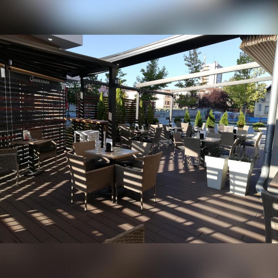 Ig Hotel Gornji Milanovac Exterior foto
