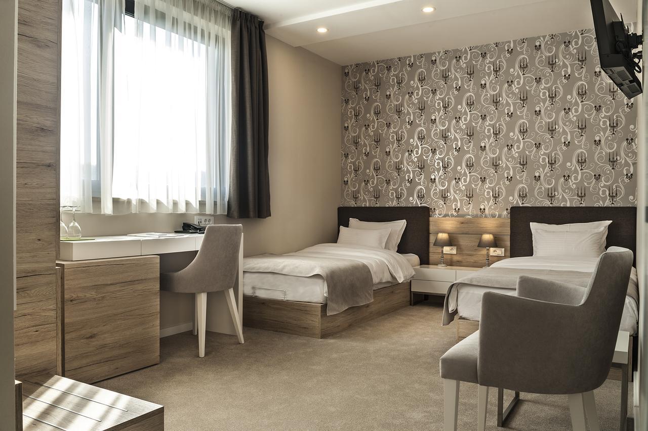 Ig Hotel Gornji Milanovac Exterior foto