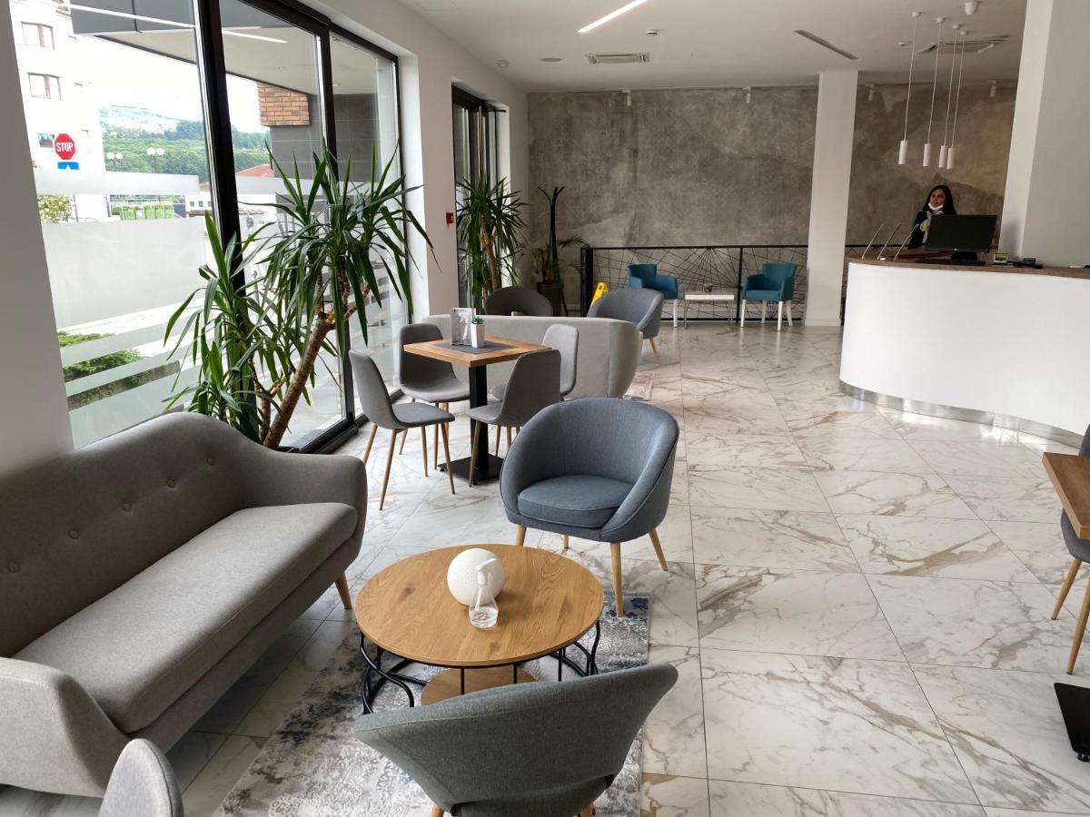 Ig Hotel Gornji Milanovac Exterior foto
